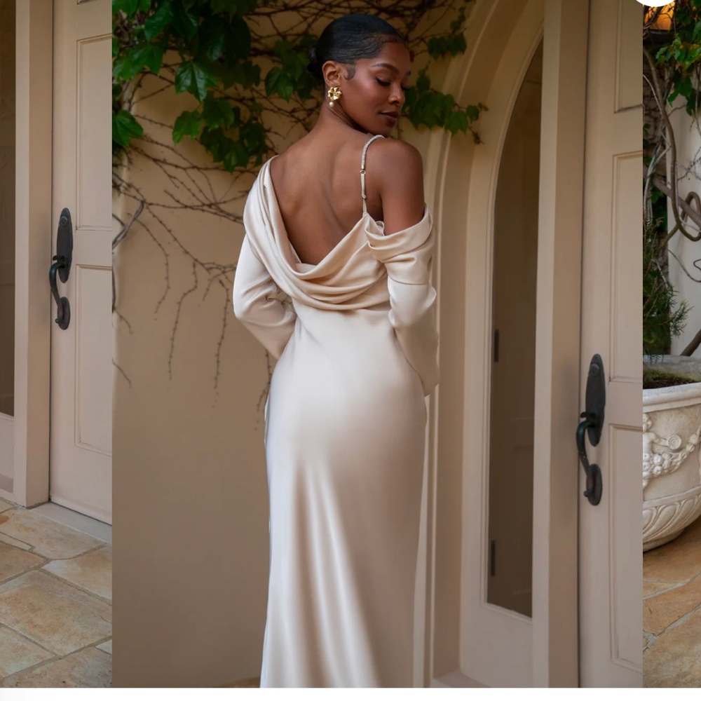 Ivory - Picture 4 of 4